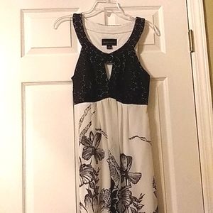 Connected Apparel- Cream/Black Lace Top- Floral Sheer Bottom w/Slip under Sz-10